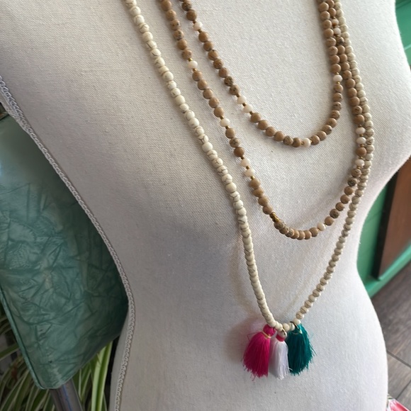 Set of gemstone, petrified wood and tassel statement necklaces - Picture 3 of 7